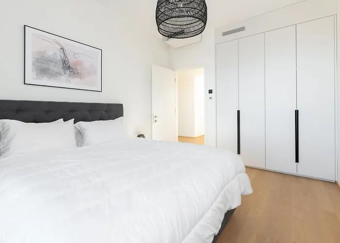 4Bdr Modern And Stylish Apartment Near Kadriorg With Free Parking