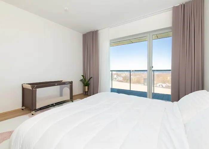4Bdr Modern And Stylish Apartment Near Kadriorg With Free Parking