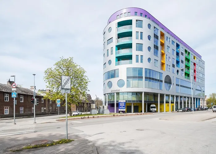 4Bdr Modern And Stylish Apartment Near Kadriorg With Free Parking