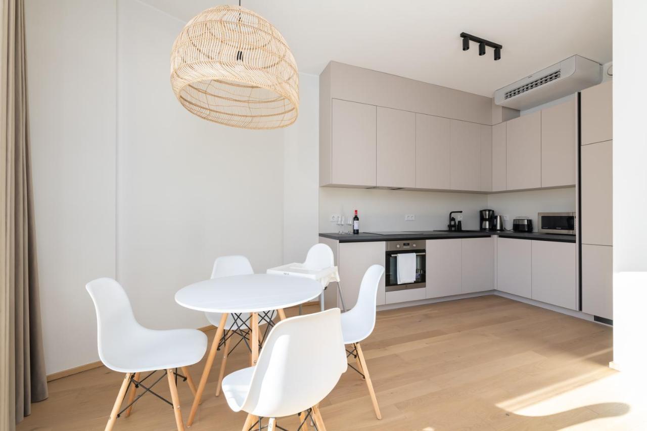 Apartment 4bdr Modern And Stylish Near Kadriorg With Free Parking *