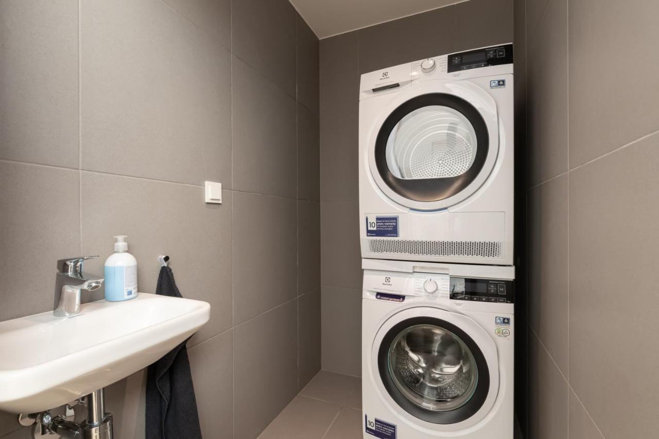 Apartment 4bdr Modern And Stylish Near Kadriorg With Free Parking