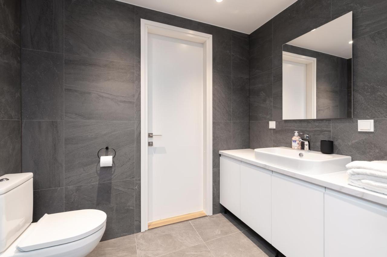 4bdr Modern And Stylish Near Kadriorg With Free Parking Apartment Tallinn