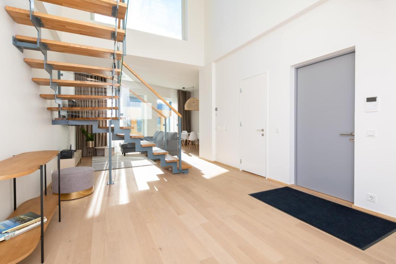 Apartment 4bdr Modern And Stylish Near Kadriorg With Free Parking *