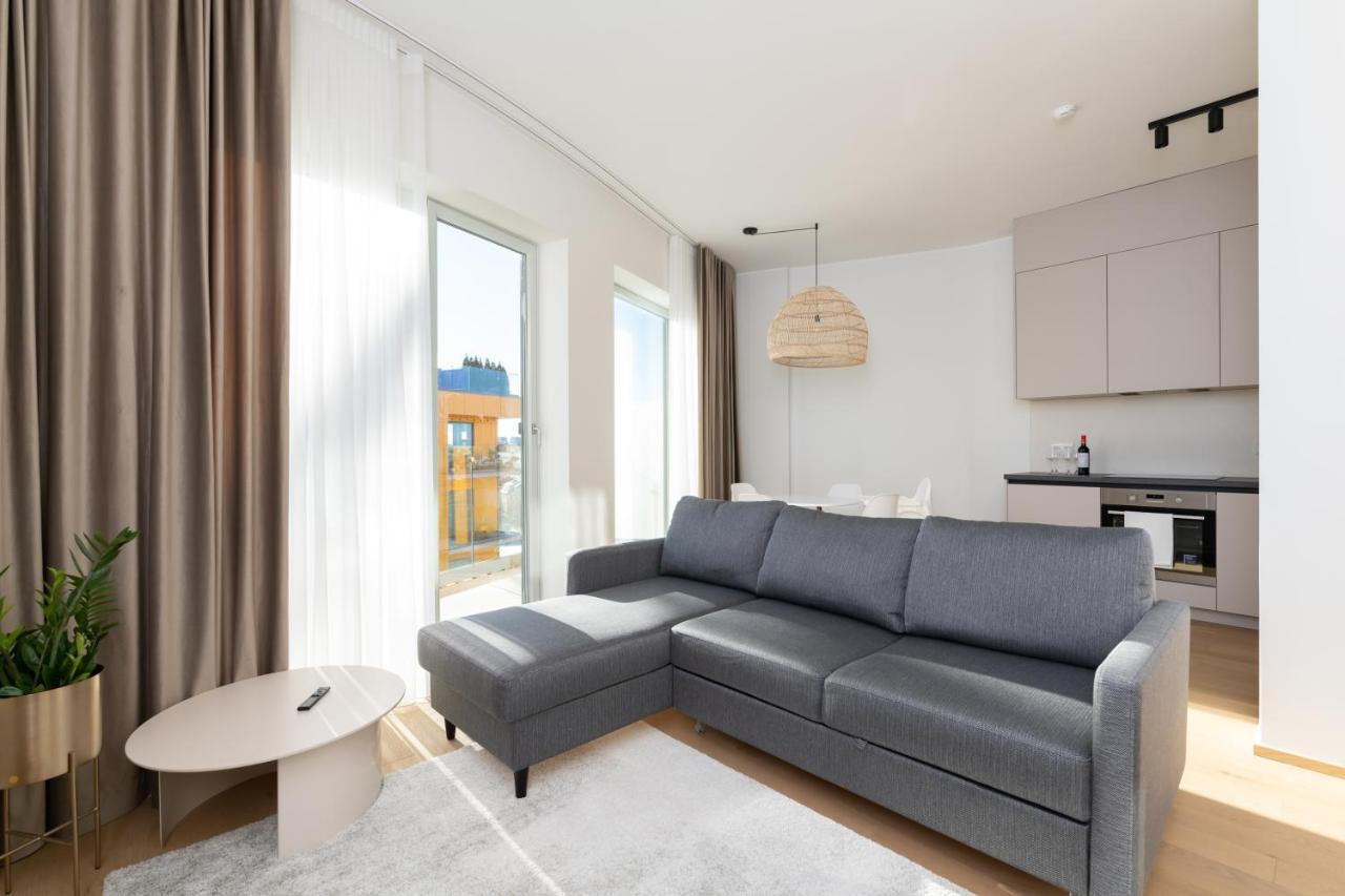4bdr Modern And Stylish Near Kadriorg With Free Parking Apartment Tallinn