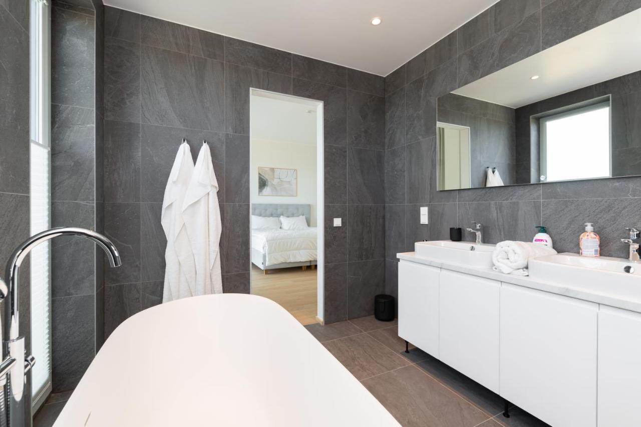 4bdr Modern And Stylish Near Kadriorg With Free Parking *