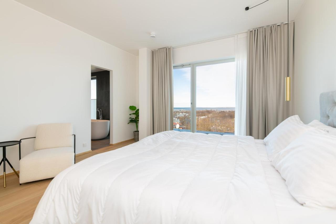 4bdr Modern And Stylish Near Kadriorg With Free Parking Apartment Tallinn