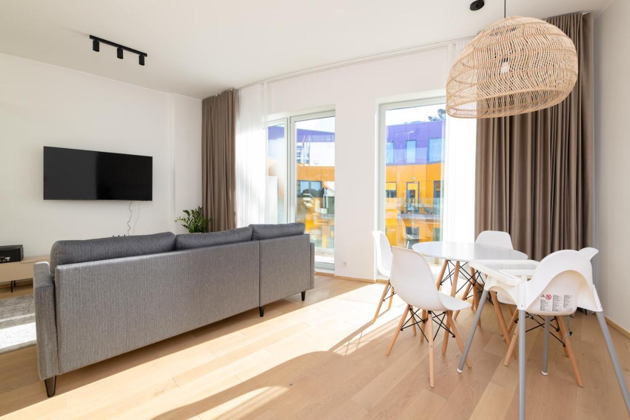 Apartament 4bdr Modern And Stylish Near Kadriorg With Free Parking Tallin