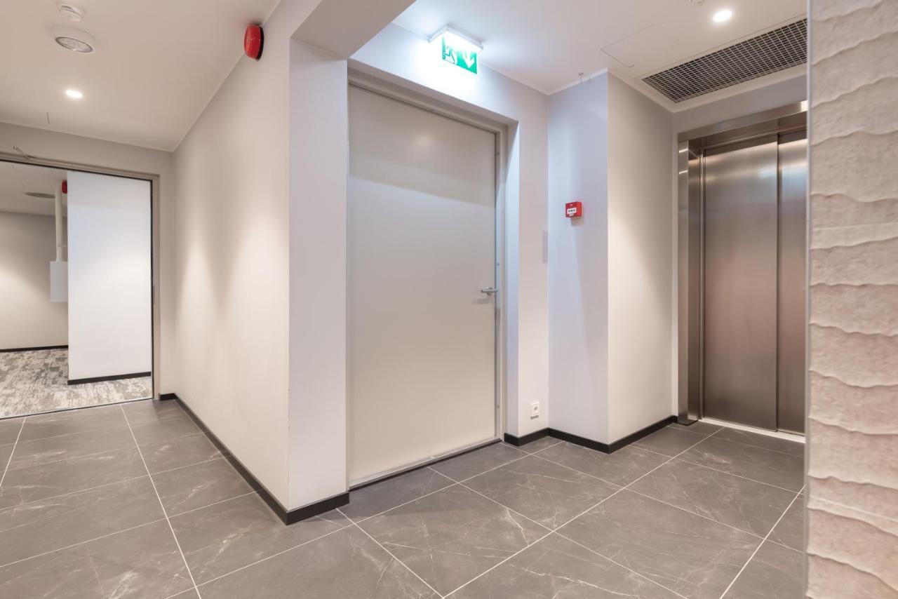 4bdr Modern And Stylish Near Kadriorg With Free Parking Tallin